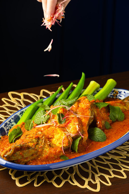 Gulai Tumis — sour and spicy Nyonya fish curry